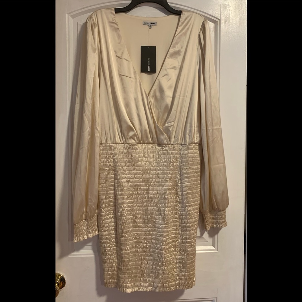 Beautiful fashion nova Dress 🤍✨